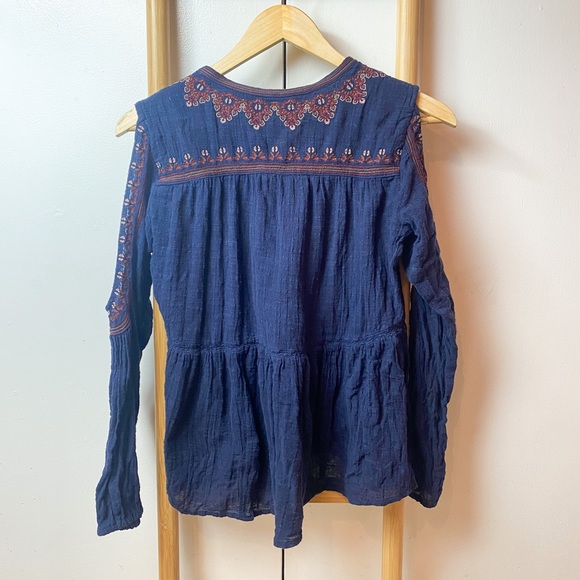 American Eagle | Boho Flowy Blouse With Bell Sleeves - Picture 5 of 6